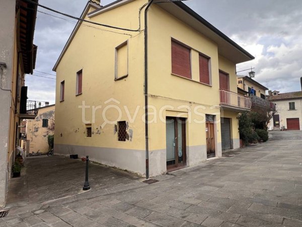 casa indipendente in vendita a Civitella in Val di Chiana in zona Tegoleto