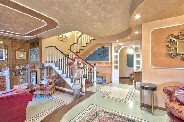 casa indipendente in vendita a Civitella in Val di Chiana in zona Pieve al Toppo