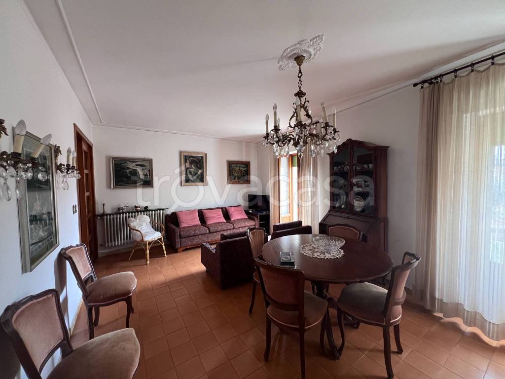 casa indipendente in vendita a Civitella in Val di Chiana in zona Ciggiano