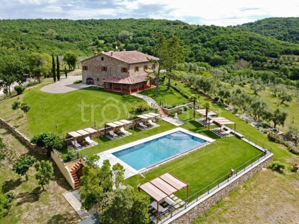 casa indipendente in vendita a Civitella in Val di Chiana in zona Oliveto
