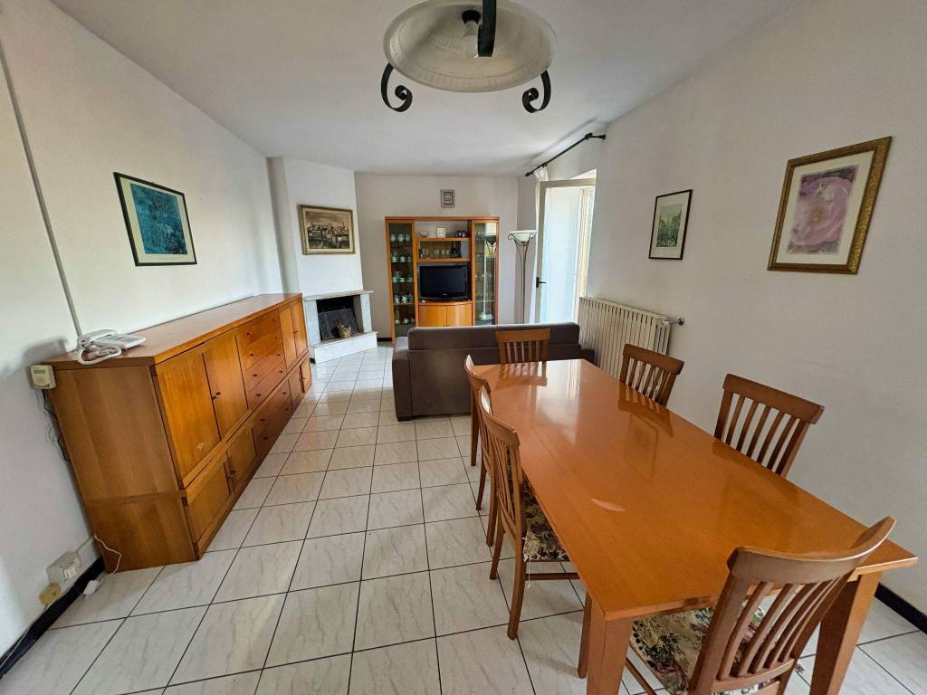 casa indipendente in vendita a Civitella in Val di Chiana in zona Tuori
