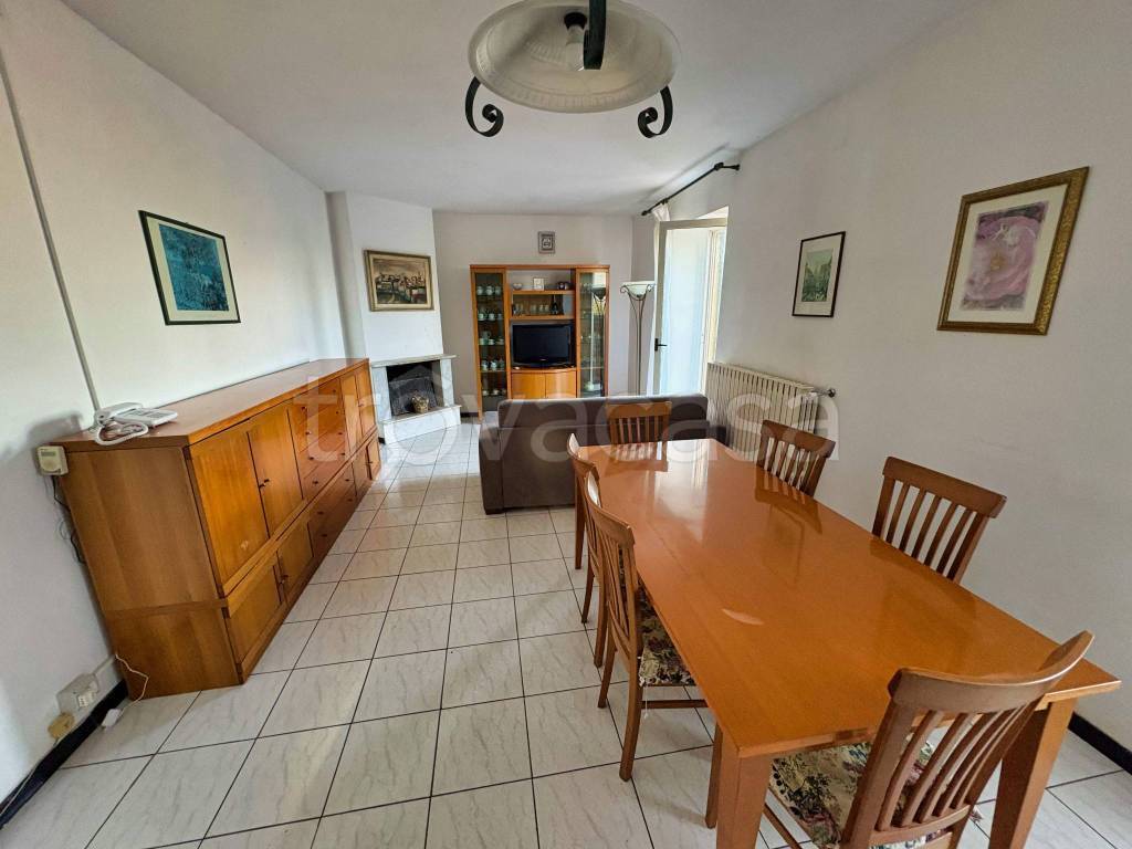 casa indipendente in vendita a Civitella in Val di Chiana in zona Tuori