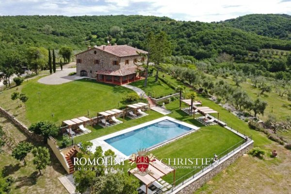 casa indipendente in vendita a Civitella in Val di Chiana in zona Oliveto