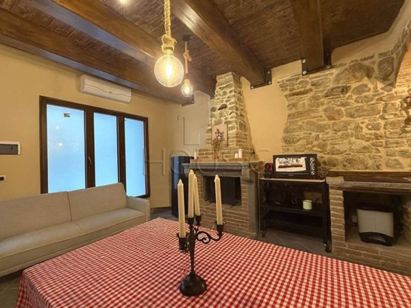 appartamento in vendita a Civitella in Val di Chiana in zona Ciggiano