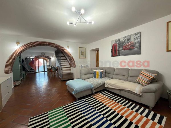 casa indipendente in vendita a Civitella in Val di Chiana in zona Tegoleto