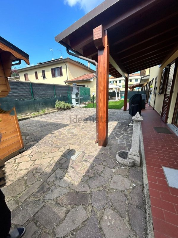 casa indipendente in vendita a Civitella in Val di Chiana in zona Viciomaggio