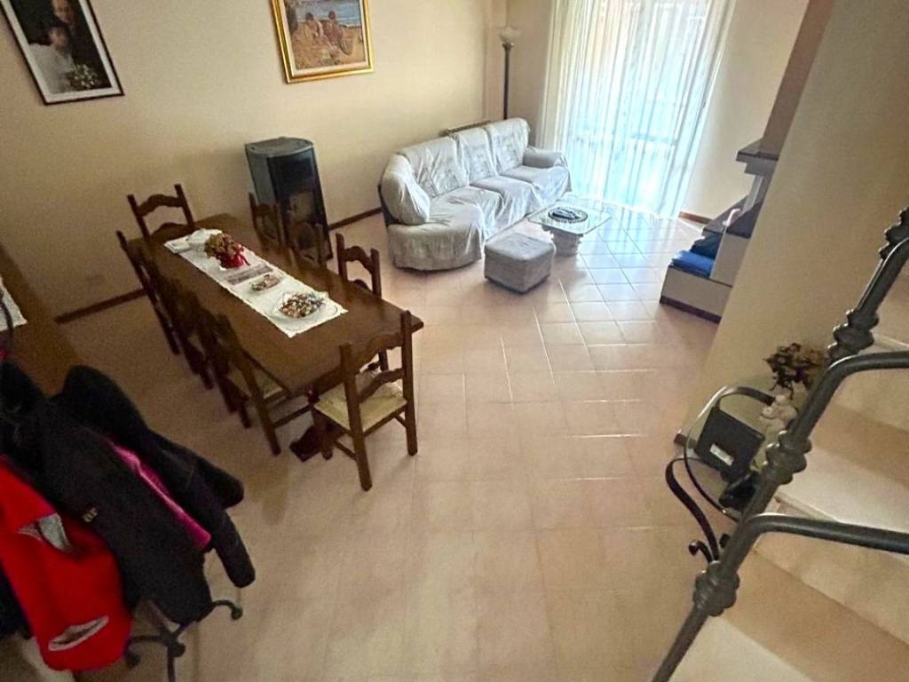 casa indipendente in vendita a Civitella in Val di Chiana in zona Viciomaggio