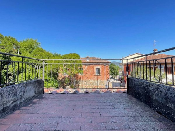 appartamento in vendita a Civitella in Val di Chiana in zona Badia al Pino