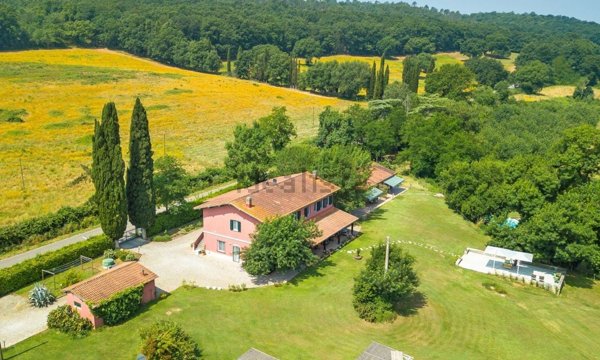 casale in vendita a Civitella in Val di Chiana