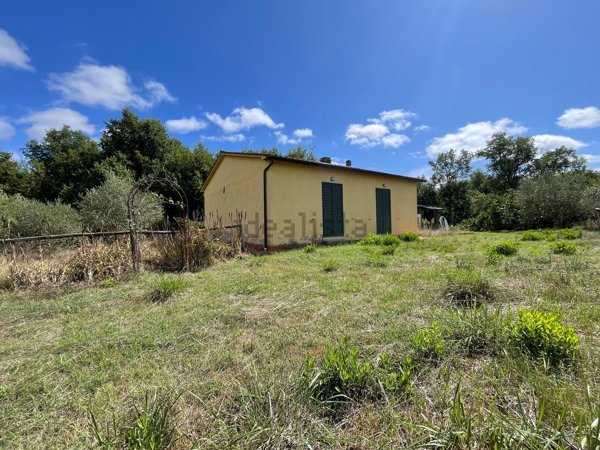 appartamento in vendita a Civitella in Val di Chiana in zona Albergo