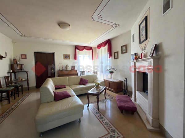 casa indipendente in vendita a Civitella in Val di Chiana in zona Viciomaggio