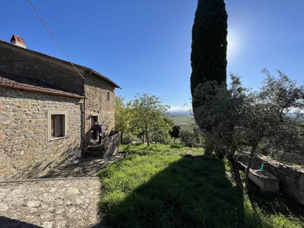 casa indipendente in vendita a Cortona in zona Pergo