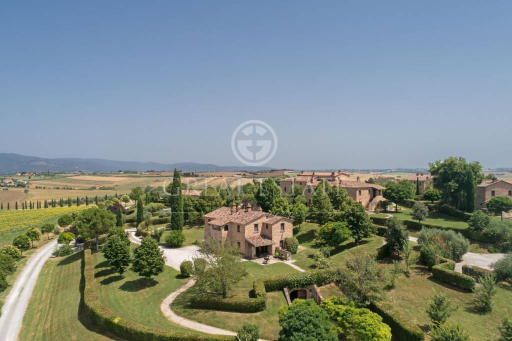 casa indipendente in vendita a Cortona in zona Casale