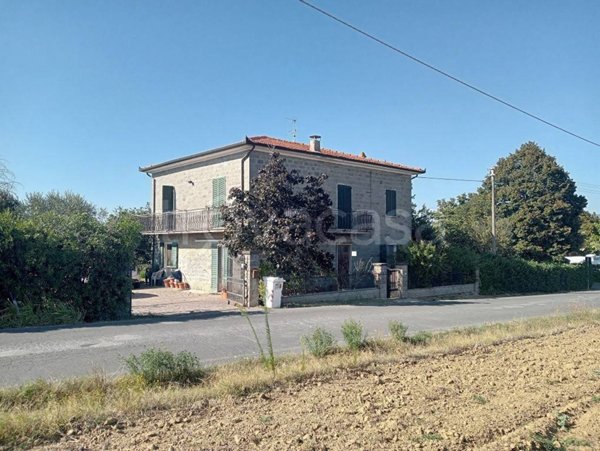 casa indipendente in vendita a Cortona in zona Pietraia