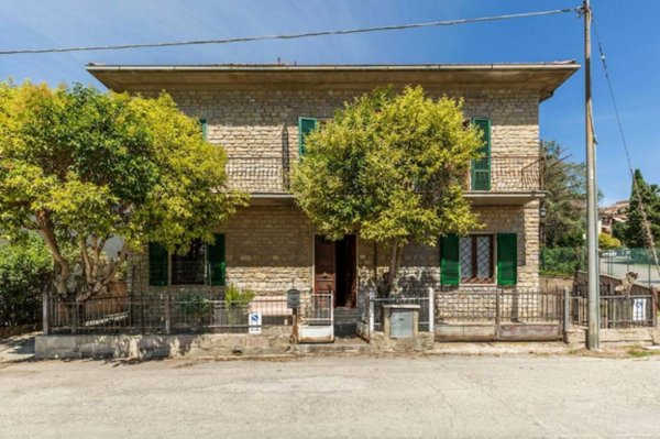 casa semindipendente in vendita a Cortona in zona Camucia