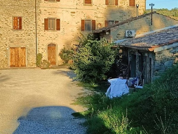casa indipendente in vendita a Cortona in zona Casale