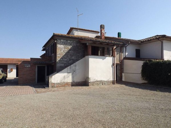 casa indipendente in vendita a Cortona in zona Casale