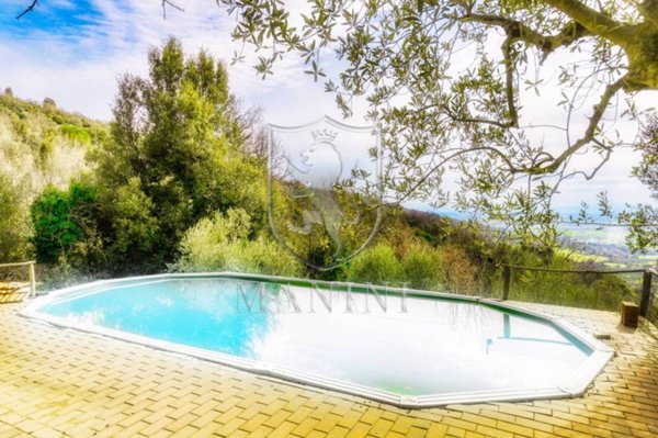 casa indipendente in vendita a Cortona in zona Casale