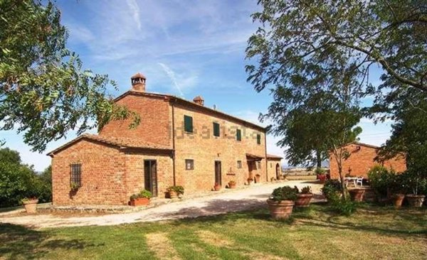 casa indipendente in vendita a Cortona in zona Casale