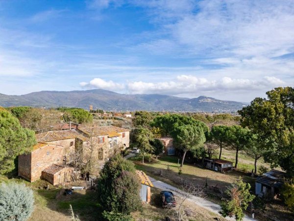 casa indipendente in vendita a Cortona in zona Casale