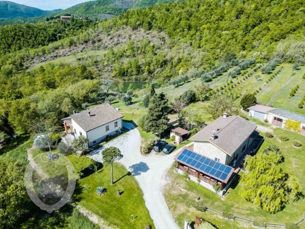 casa indipendente in vendita a Cortona in zona Casale