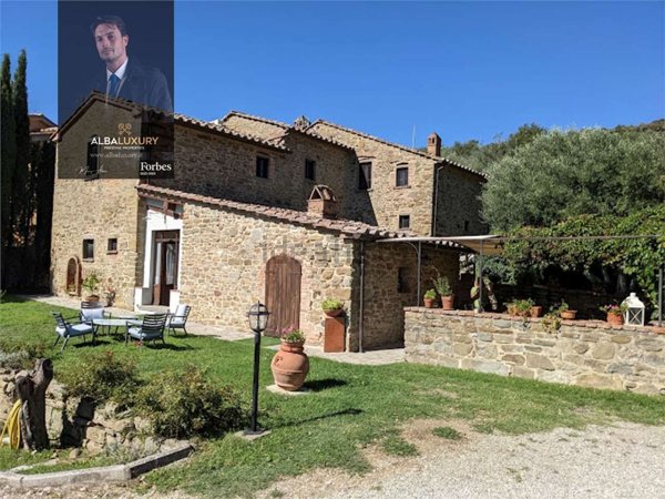 casa indipendente in vendita a Cortona in zona Casale