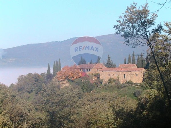 appartamento in vendita a Cortona in zona Casale