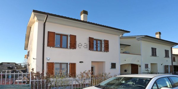 appartamento in vendita a Cortona in zona Camucia