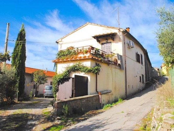 casa indipendente in vendita a Cortona in zona Monsigliolo