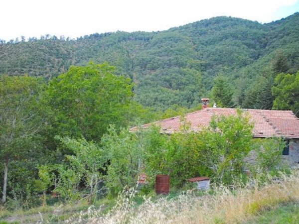 casa indipendente in vendita a Cortona in zona Casale