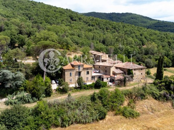 casa indipendente in vendita a Cortona in zona Casale