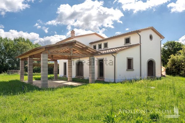 casa indipendente in vendita a Cortona in zona Casale