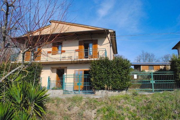 casa indipendente in vendita a Cortona in zona Teverina