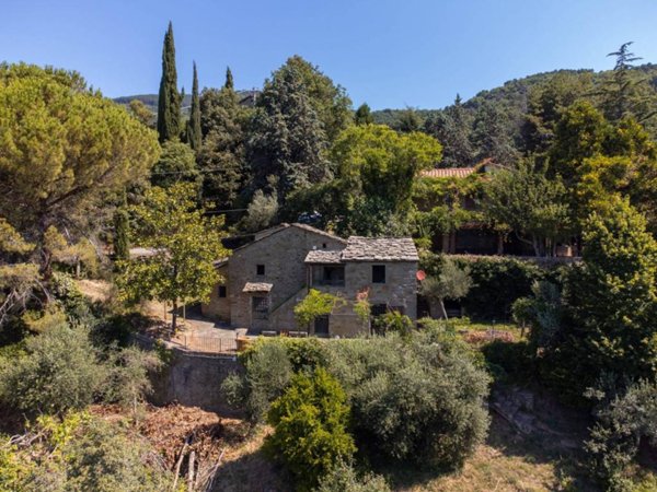 intera palazzina in vendita a Cortona
