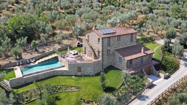 casa indipendente in vendita a Cortona in zona Casale