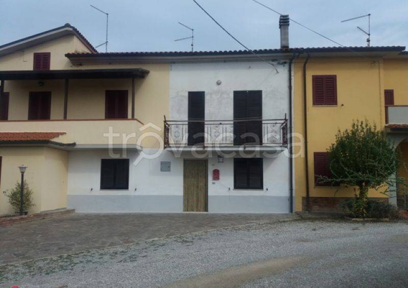 casa indipendente in vendita a Cortona in zona Montecchio