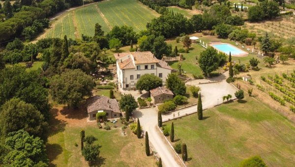 villa in vendita a Cortona