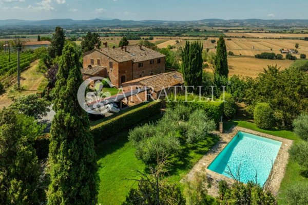 casa indipendente in vendita a Cortona in zona Casale