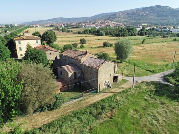 casa indipendente in vendita a Cortona in zona Casale