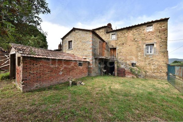 casa indipendente in vendita a Cortona in zona Casale