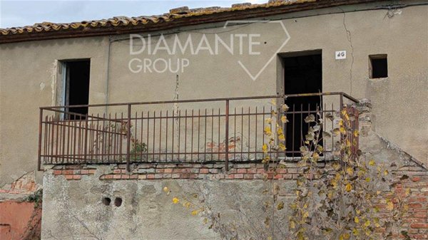 casa indipendente in vendita a Cortona in zona Casale