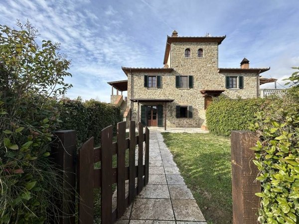 appartamento in vendita a Cortona in zona Camucia