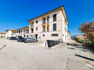 casa indipendente in vendita a Cortona in zona Camucia