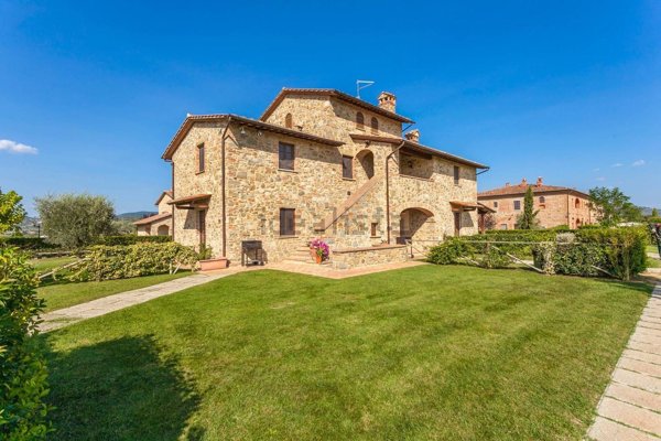 appartamento in vendita a Cortona in zona Casale