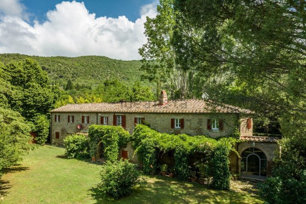 casale in vendita a Cortona in zona Casale