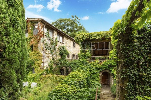 casa indipendente in vendita a Cortona in zona Casale