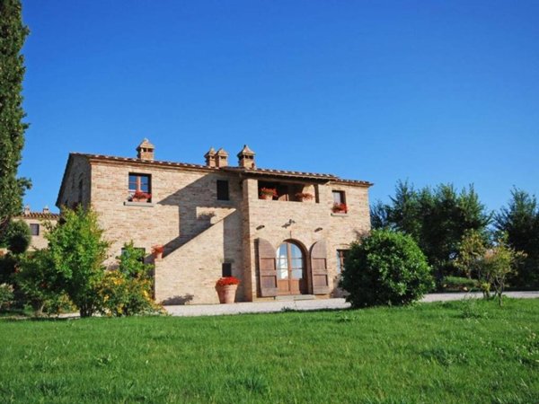 casale in vendita a Cortona in zona Casale