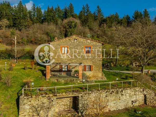 casa indipendente in vendita a Cortona in zona Casale