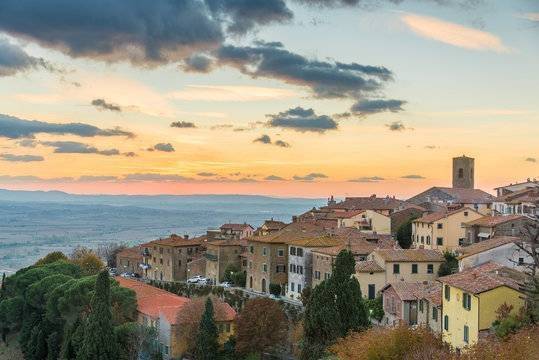 casa indipendente in vendita a Cortona in zona Casale