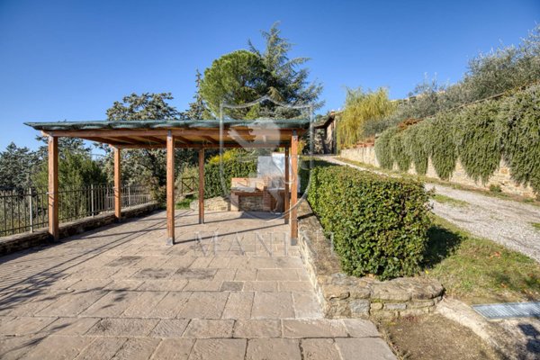 casa indipendente in vendita a Cortona in zona Casale